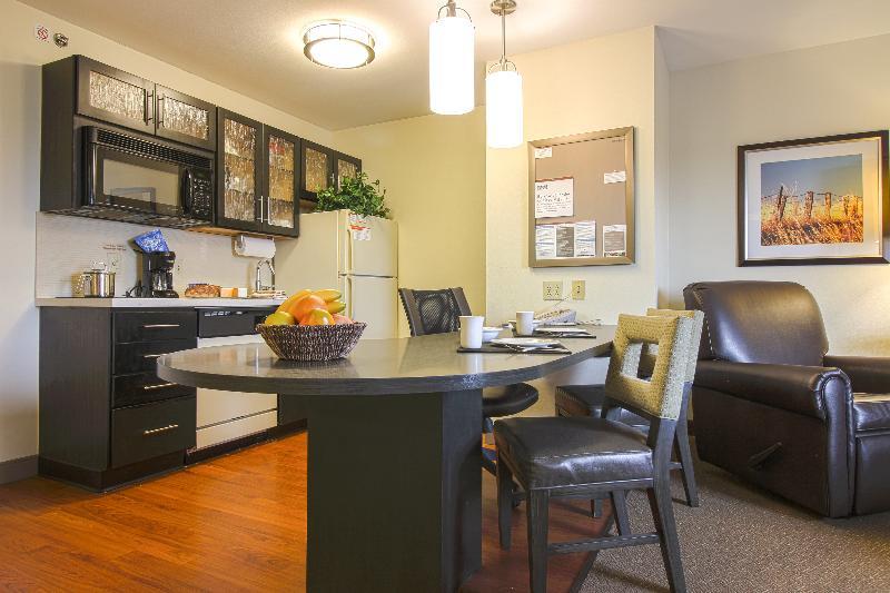 Sonesta Simply Suites St Louis Earth City Extérieur photo